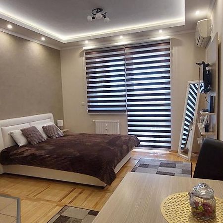 Apartman Studio Niki Subotica Ngoại thất bức ảnh